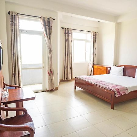 Lyly Hotel Da Nang Bagian luar foto