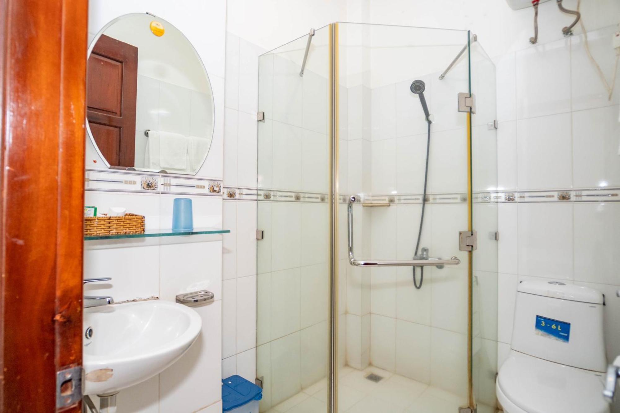 Lyly Hotel Da Nang Bagian luar foto