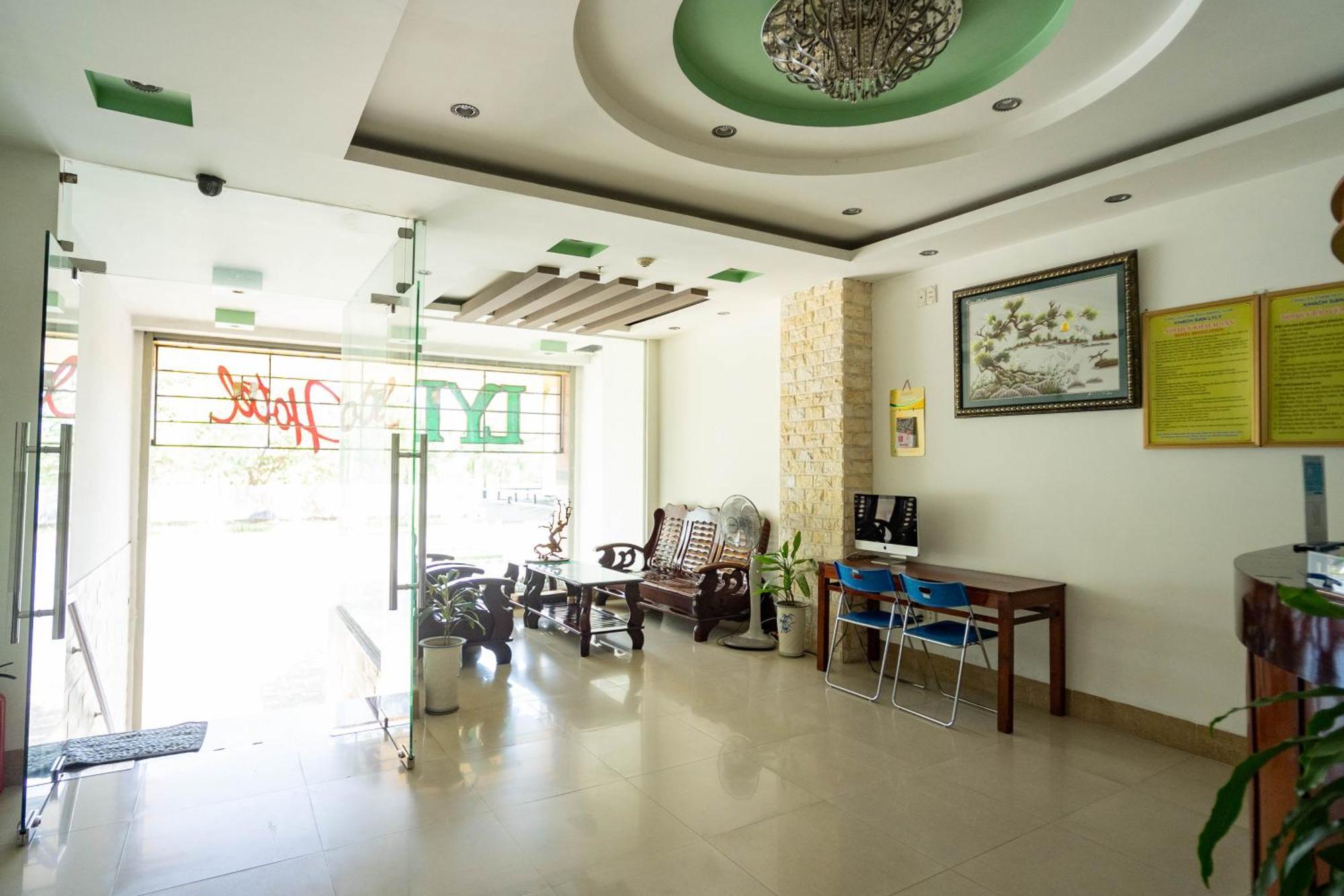 Lyly Hotel Da Nang Bagian luar foto