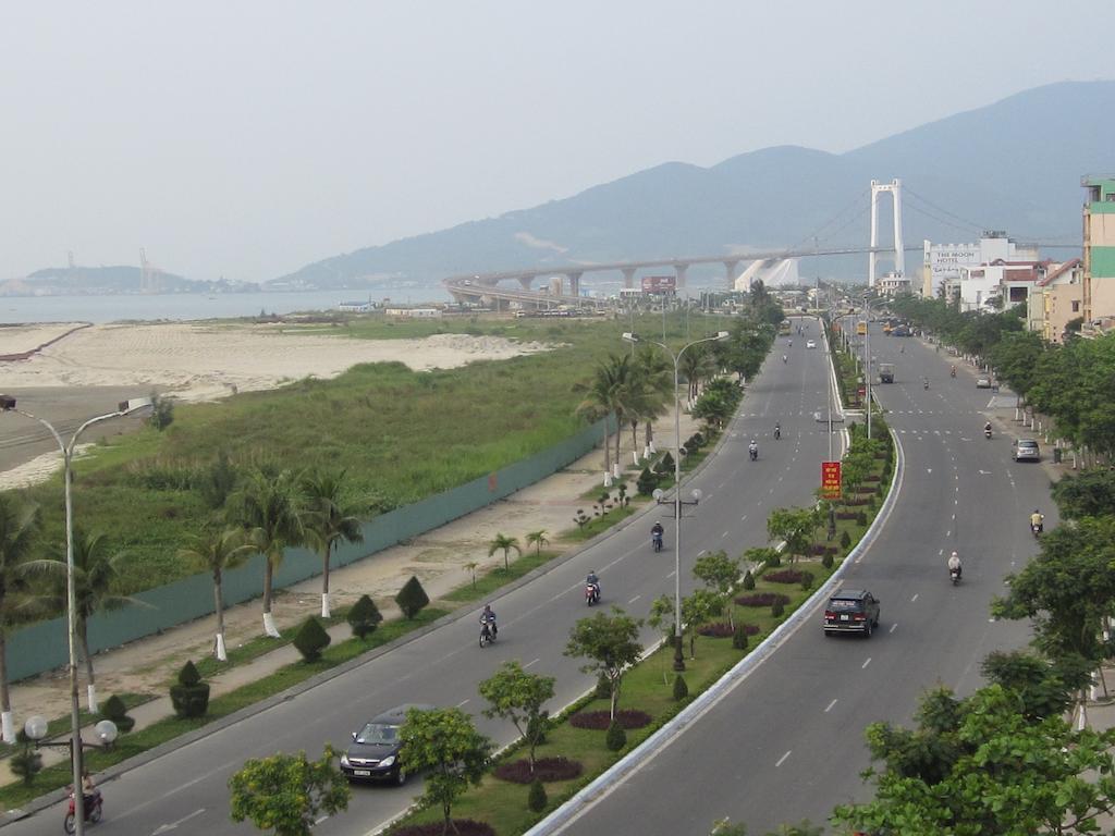 Lyly Hotel Da Nang Bagian luar foto